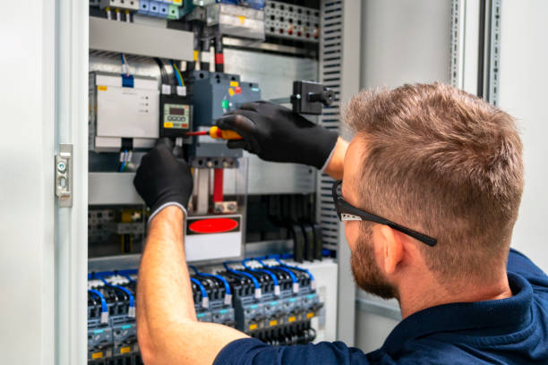 Best Circuit Breaker Repair  in Boulevard Park, WA